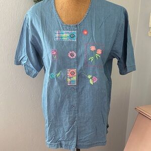 Northern Treasures Vintage‎ Blue Floral Embroidered denim Shirt large